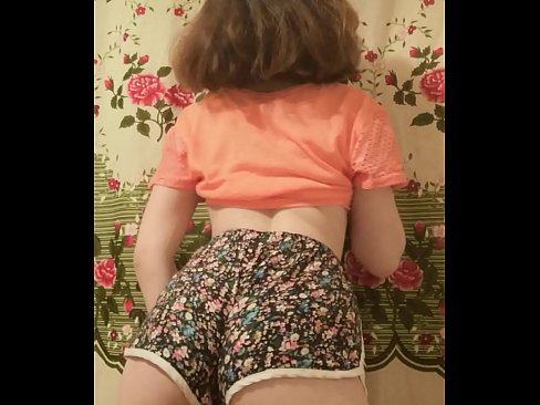 ❤️ seksi genç bebeğim soyunma kapalı onu şort üzerinde kamera ️ Porno videosu tr.quizfarmature.ru ❌️